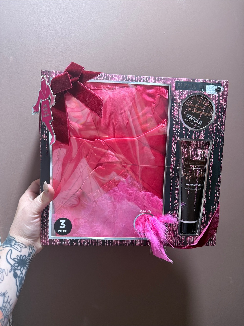 Pink 3-Piece Lingerie & Body Care Gift Set